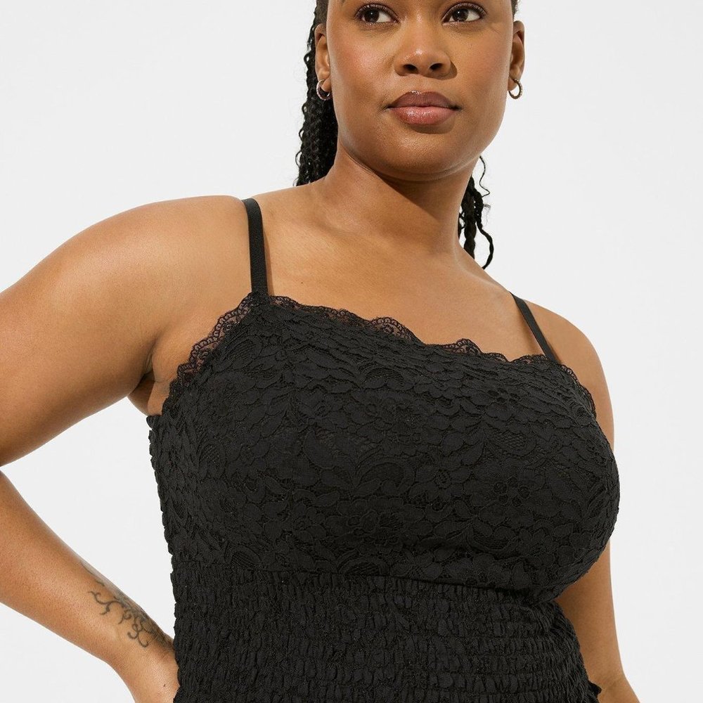 NWT Torrid Lace Square Neck Smocked Crop Top